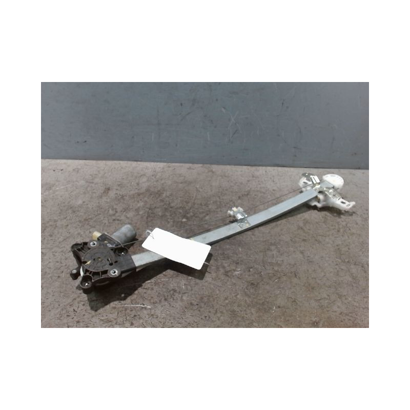 MECANISME+MOTEUR LEVE-GLACE AVANT DROIT SUZUKI BALENO