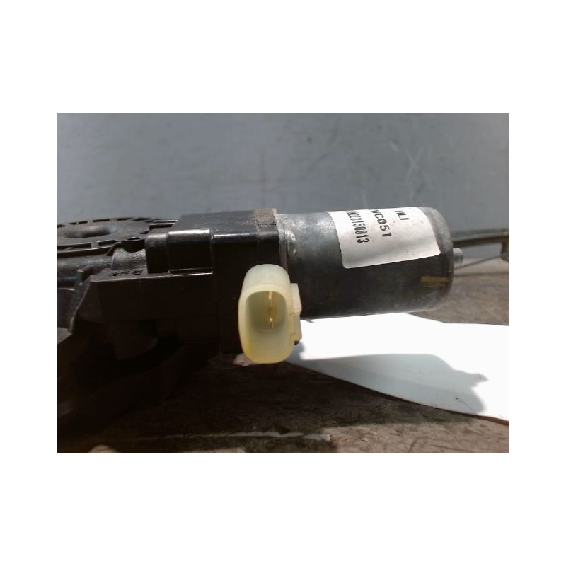MECANISME+MOTEUR LEVE-GLACE AVANT DROIT SUZUKI BALENO