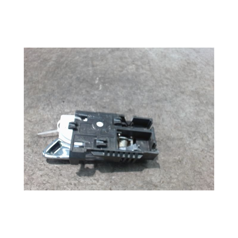 POIGNEE INTERIEURE PORTE AVANT GAUCHE ISUZU D-MAX