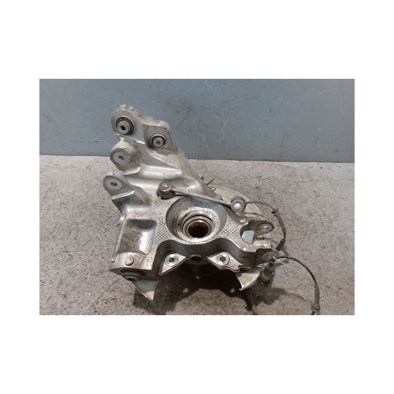 PIVOT ARRIERE DROIT LAND ROVER RR EVOQUE