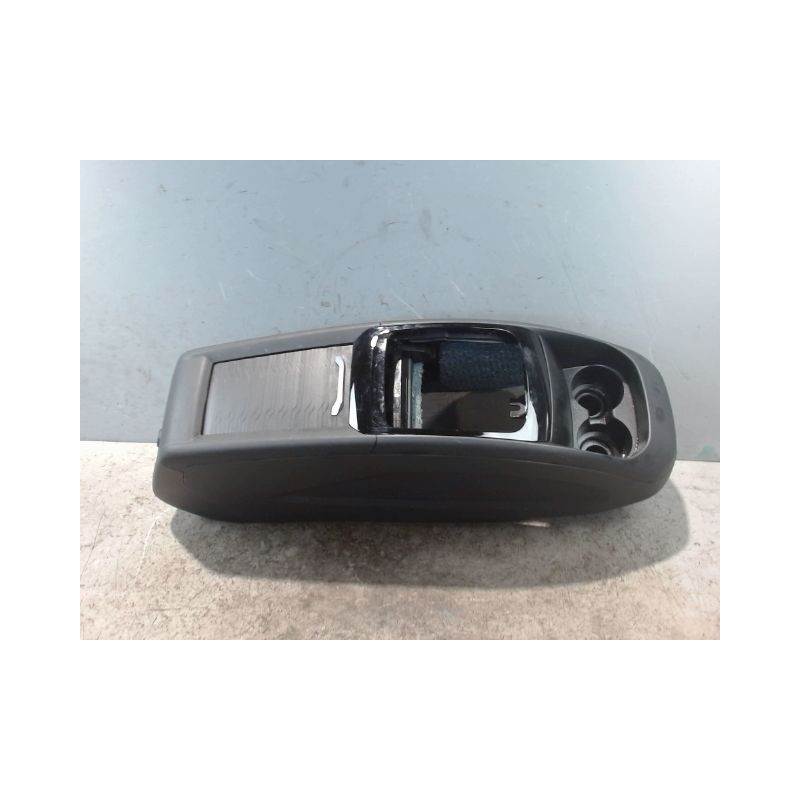 CONSOLE CENTRALE CITROEN C4 PICASSO 007-