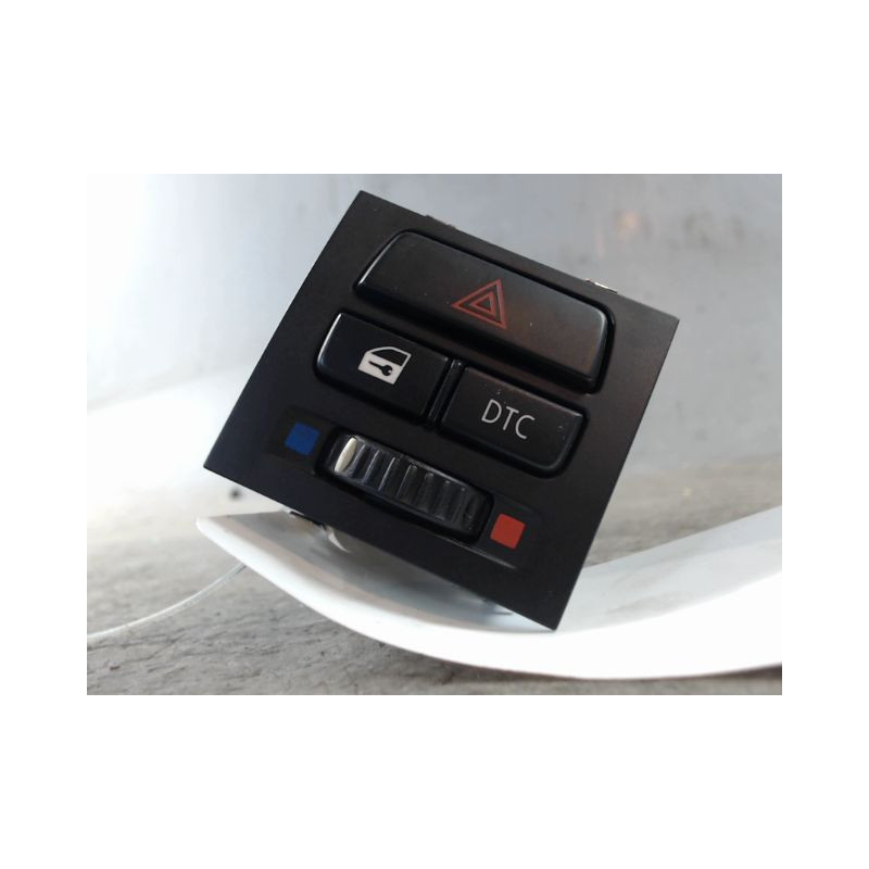 BOUTON DE WARNING B.M.W. SERIE 3