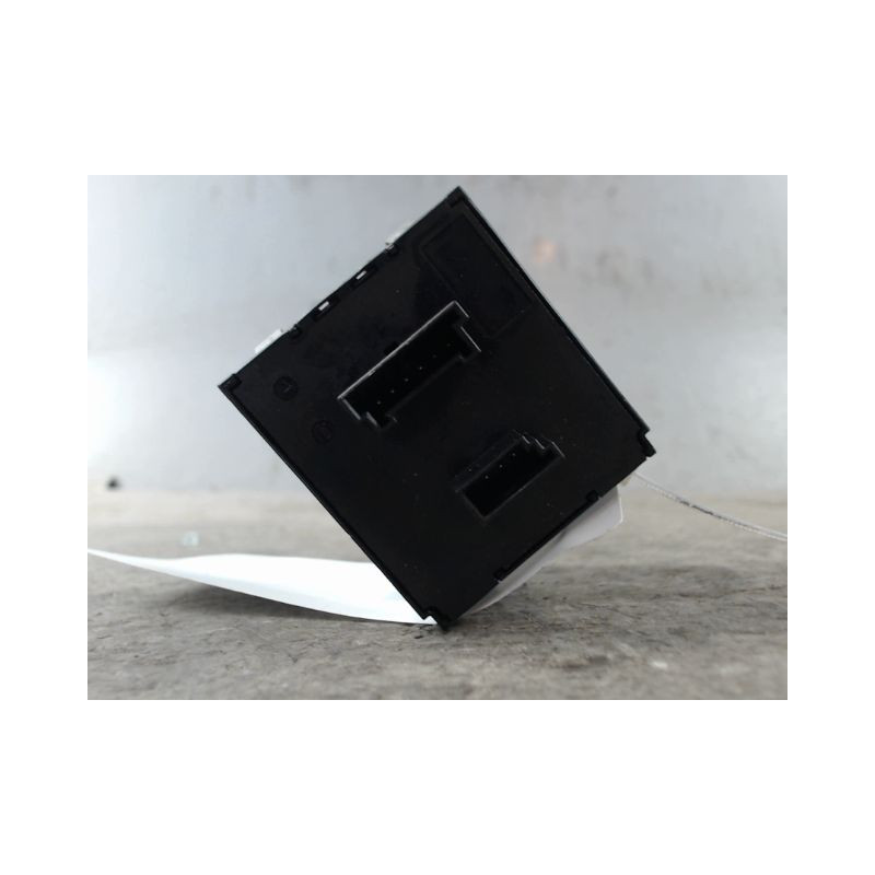 BOUTON DE WARNING B.M.W. SERIE 3