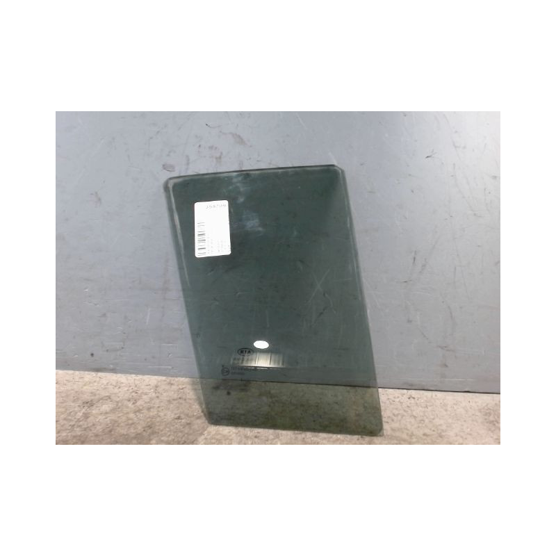 GLACE FIXE PORTE ARD KIA SPORTAGE III 2010-