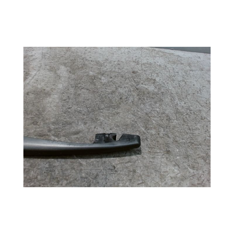 BRAS ESSUIE-GLACE ARRIERE SUZUKI SWIFT