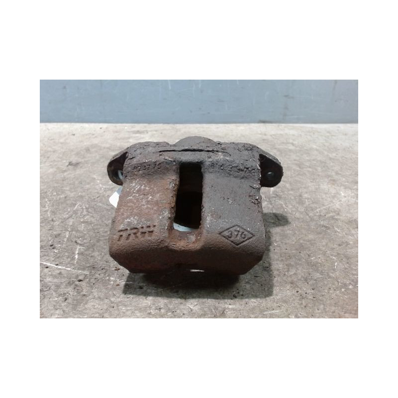 ETRIER DE FREIN AVANT GAUCHE RENAULT CLIO II PH.2 01-06