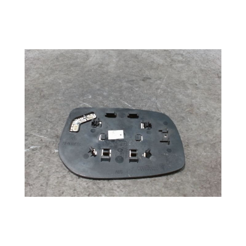GLACE RETROVISEUR EXT G TOYOTA YARIS 1.3 - 87 VVT-I