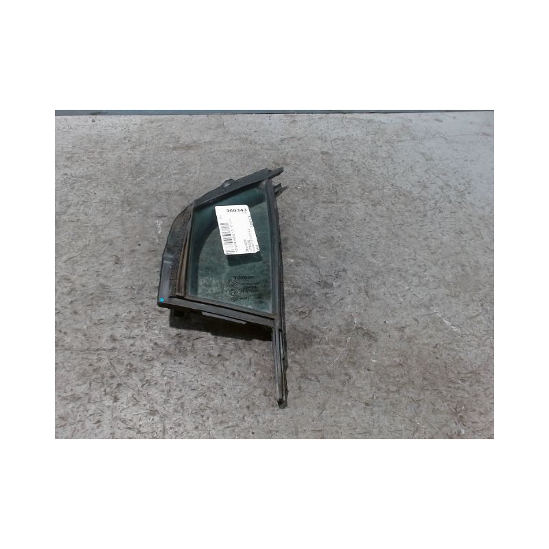 GLACE FIXE PORTE AVG TOYOTA YARIS 1.3 - 87 VVT-I