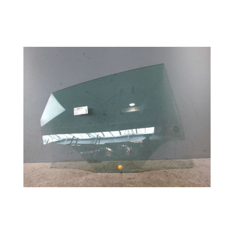 GLACE PORTE ARD FORD FIESTA 2010-