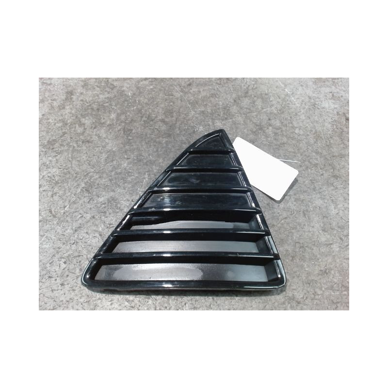 GRILLE VENTILATION PARE-CHOC AVD FORD FOCUS BREAK 2005-