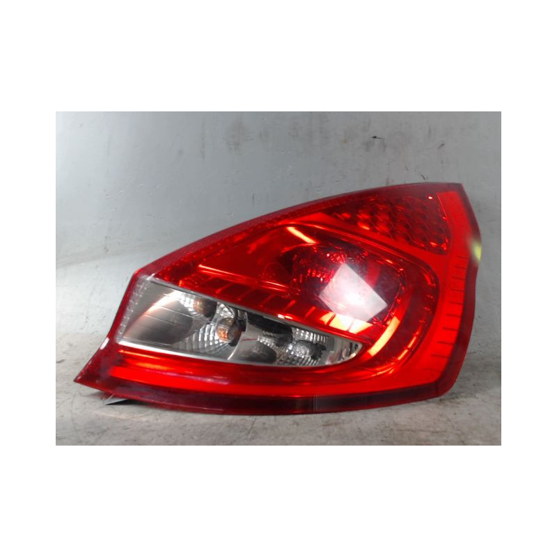 FEU ARRIERE DROIT FORD FIESTA 2008-