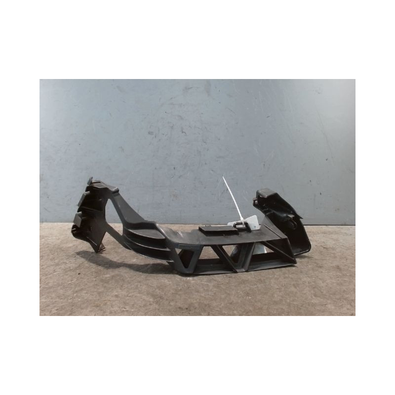 SUPPORT PARE-CHOC ARG PEUGEOT 207 3P