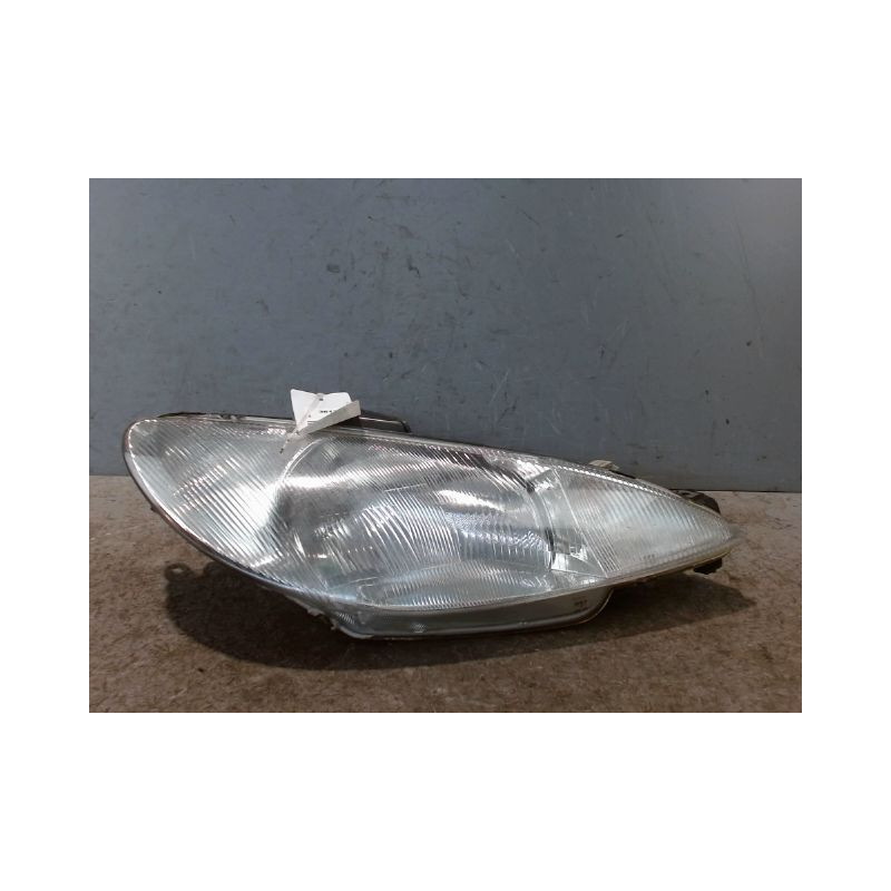 PHARE DROIT PEUGEOT 206 5P