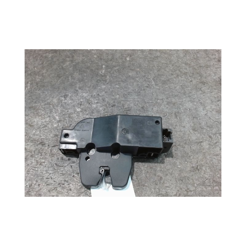 SERRURE COFFRE ARRIERE CITROEN C6