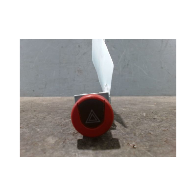 BOUTON DE WARNING CITROEN BERLINGO MULTISPACE -2002