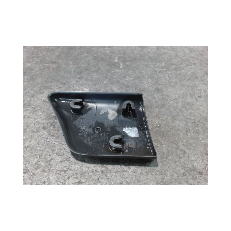 PROTECTION AILE AVANT DROIT PEUGEOT PARTNER -2002