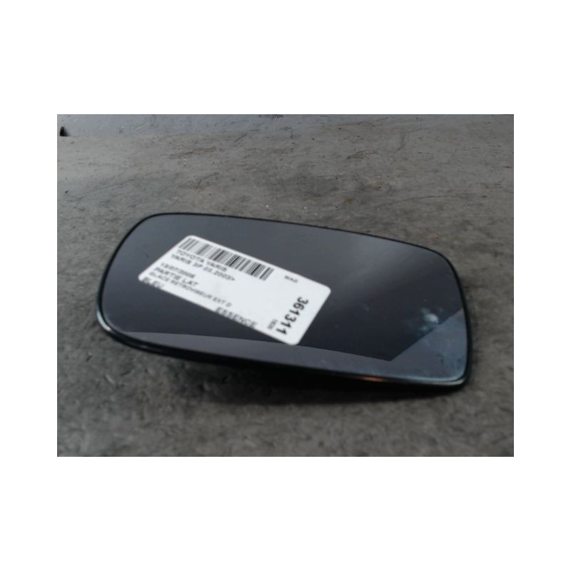 GLACE RETROVISEUR EXT D TOYOTA YARIS 2003-