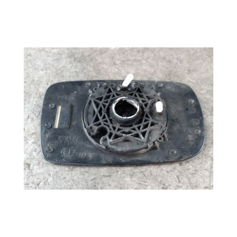 GLACE RETROVISEUR EXT D TOYOTA YARIS 2003-