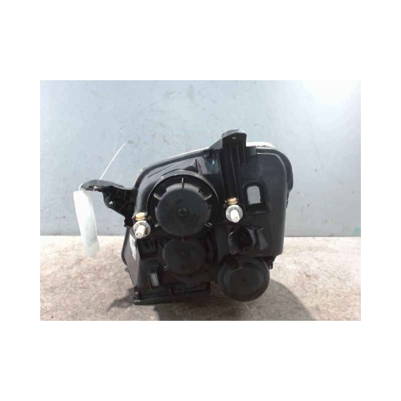 PHARE DROIT OPEL MERIVA