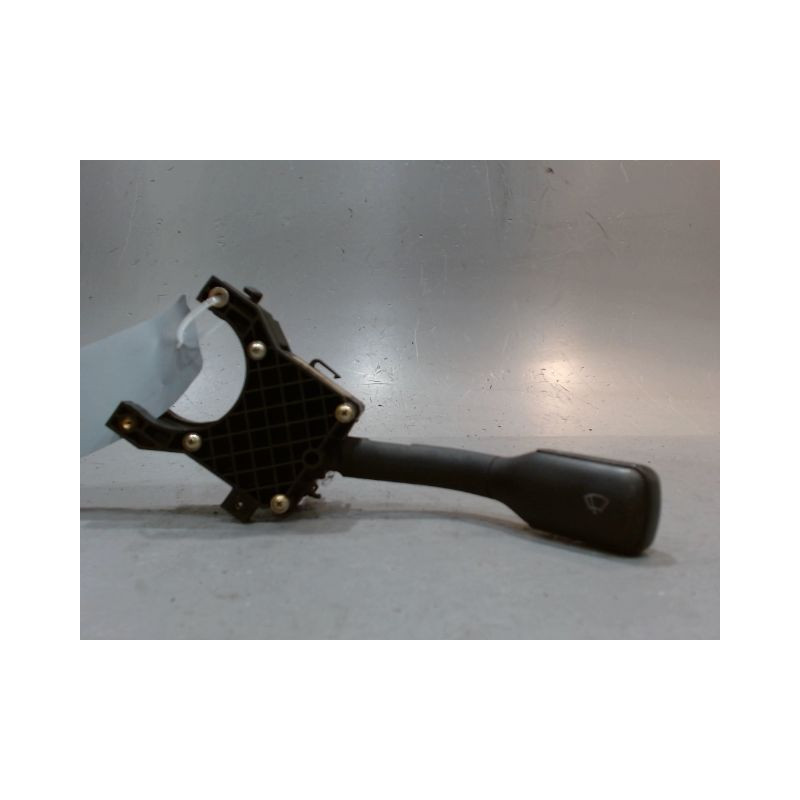 COMMANDE ESSUIE GLACE AUDI A4