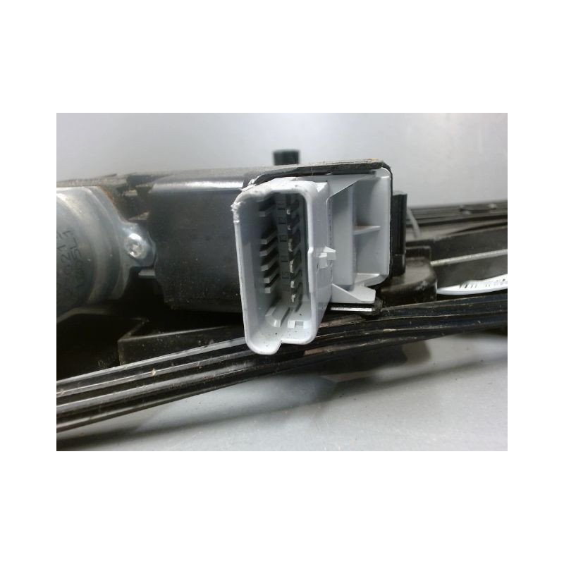 MECANISME+MOTEUR LEVE-GLACE AVANT GAUCHE PEUGEOT 208
