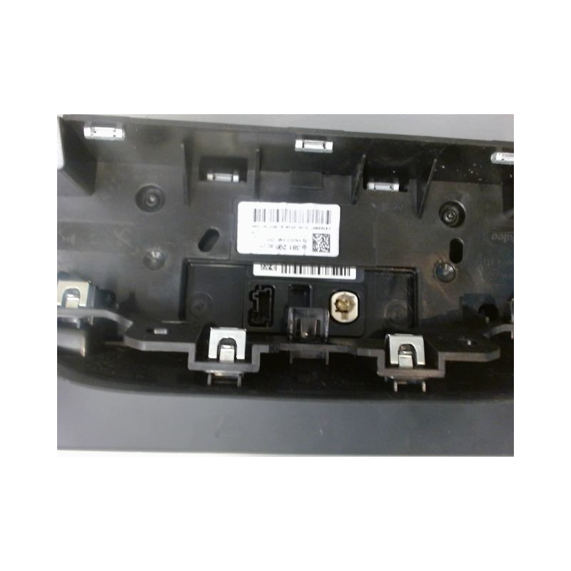 ECRAN GPS PEUGEOT 208