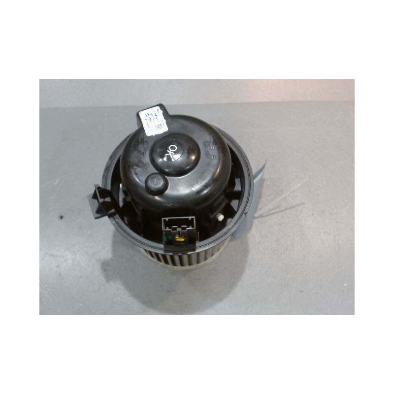 MOTEUR VENTILATEUR CHAUFFAGE PEUGEOT 208