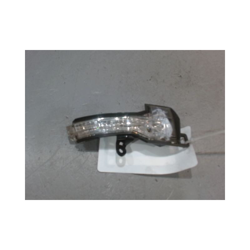 REPETITEUR RETROVISEUR DROIT VOLKSWAGEN POLO