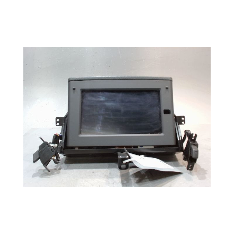 ECRAN GPS TOYOTA AVENSIS