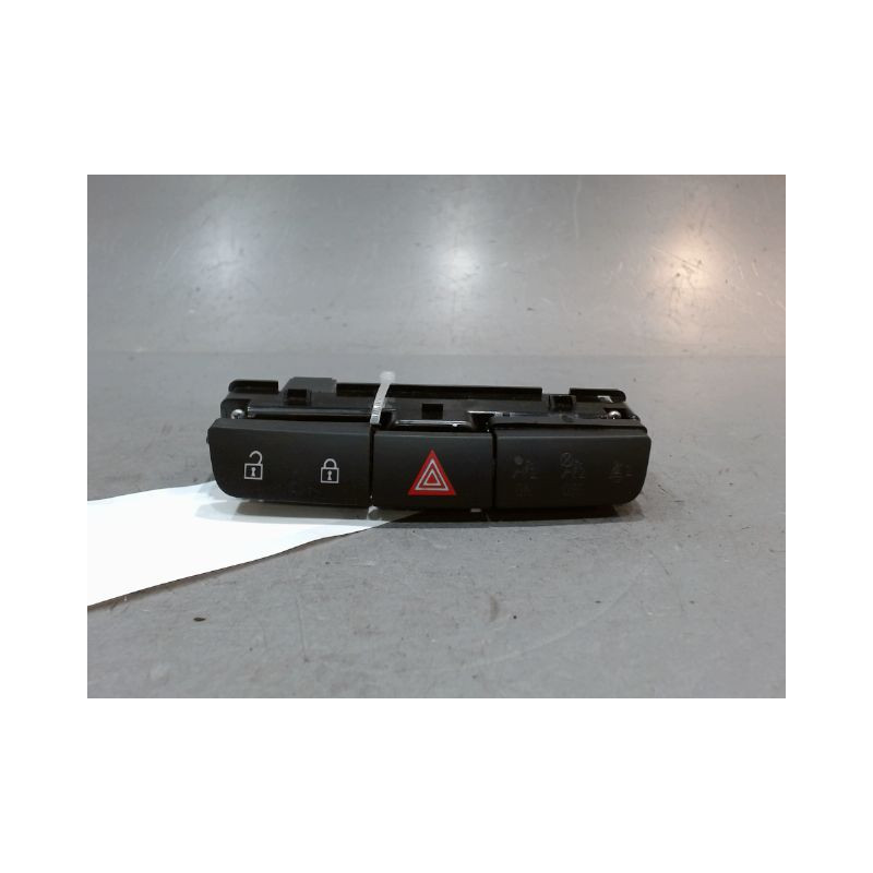 BOUTON DE WARNING OPEL INSIGNIA