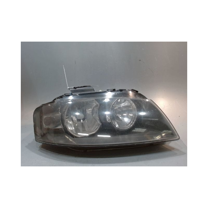 PHARE DROIT AUDI A3