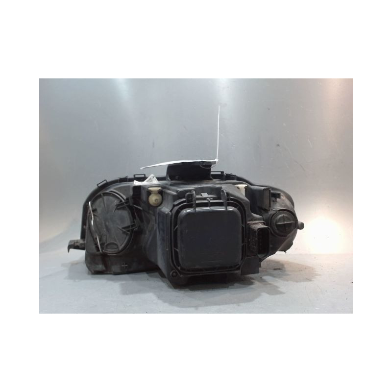PHARE DROIT AUDI A3