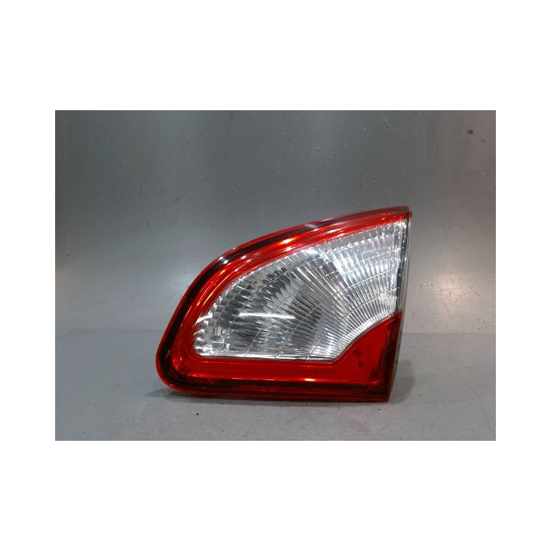 FEU ARRIERE INTERIEUR DROIT NISSAN QASHQAI