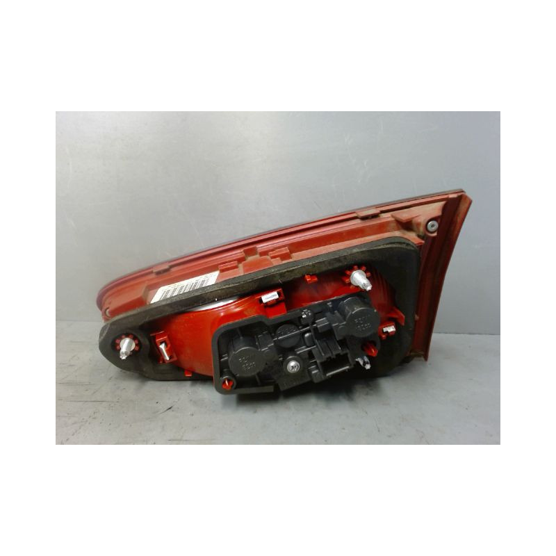 FEU ARRIERE INTERIEUR GAUCHE AUDI A4