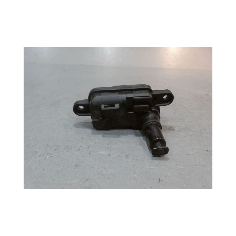 ACTIONNEUR TRAPPE CARBURANT AUDI A3