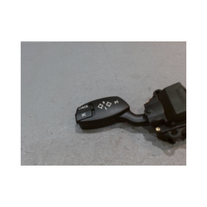 COMMANDE CLIGNOTANT B.M.W. SERIE 5