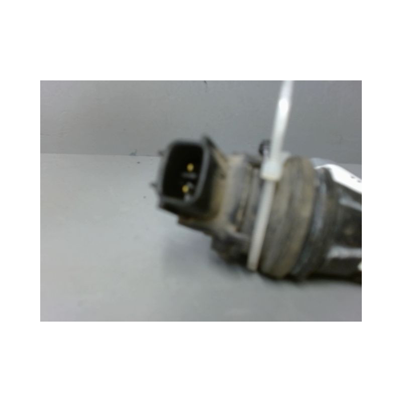 POMPE LAVE-GLACE AVANT TOYOTA RAV4