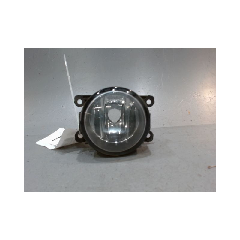 PHARE ANTIBROUILLARD AVANT DROIT FORD FOCUS