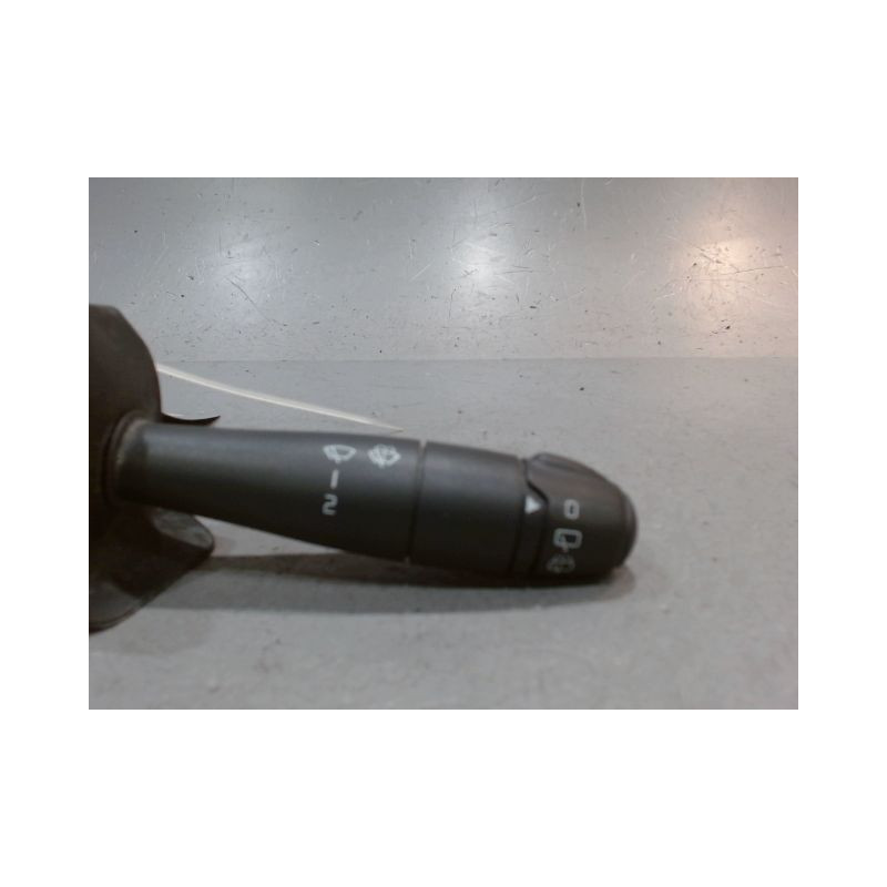 COMMANDE ESSUIE GLACE DACIA DUSTER