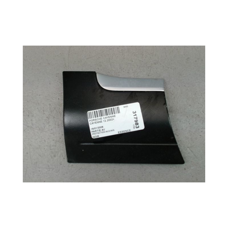 PROTECTION AILE AVANT GAUCHE PORSCHE CAYENNE 2002-