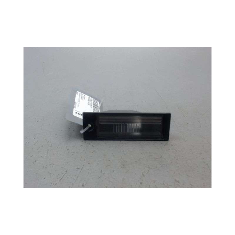 ECLAIREUR PLAQUE DE POLICE DROIT HYUNDAI TUCSON -04