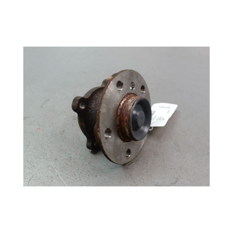 MOYEU ARRIERE DROIT MINI MINI 2006-