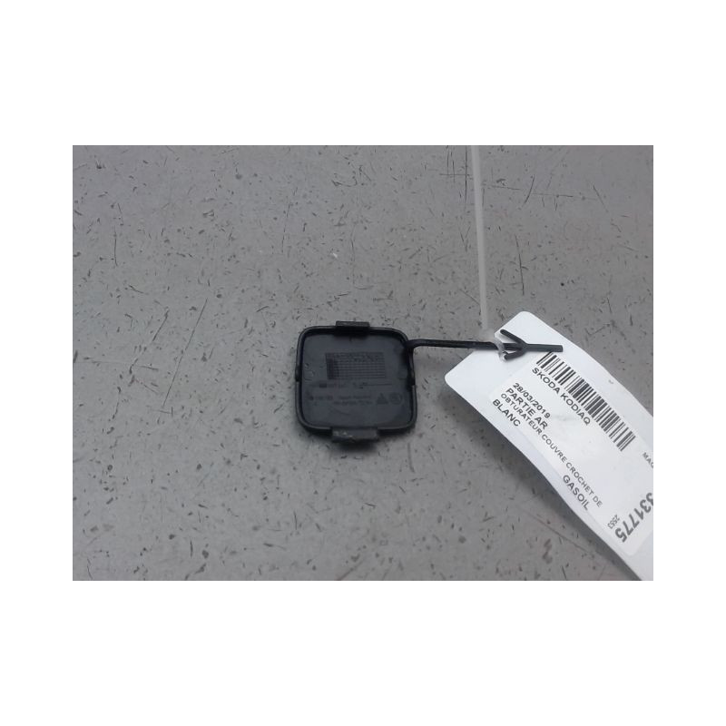 OBTURATEUR COUVRE CROCHET DE BOUCLIER AR SKODA KODIAQ