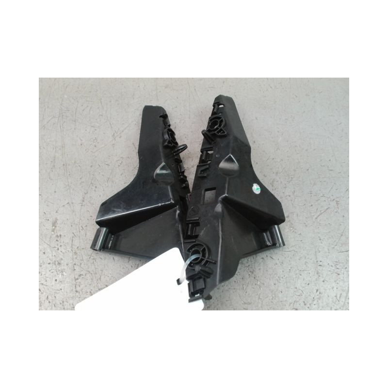 JEU SUPPORTS PARE-CHOC AVANT OPEL CORSA 2010-