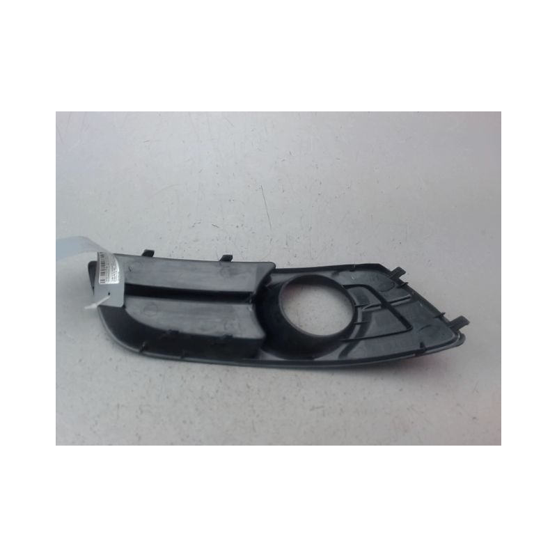 GRILLE VENTILATION PARE-CHOC AVG TOYOTA COROLLA X Phase 2 2004-2007