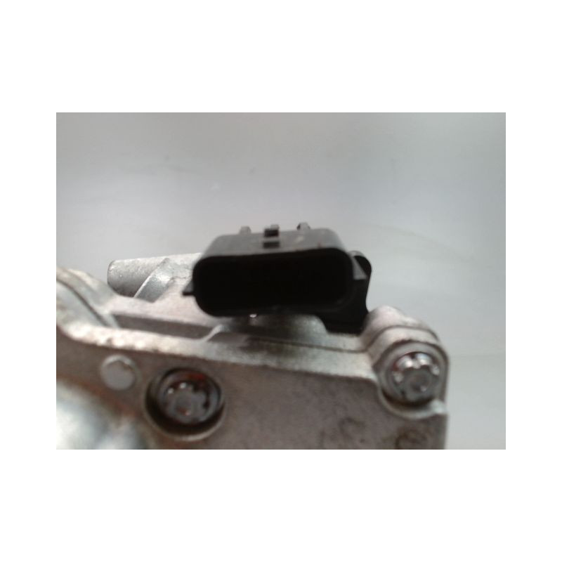 COMPRESSEUR AIR CONDITIONNE DACIA DUSTER 2010-