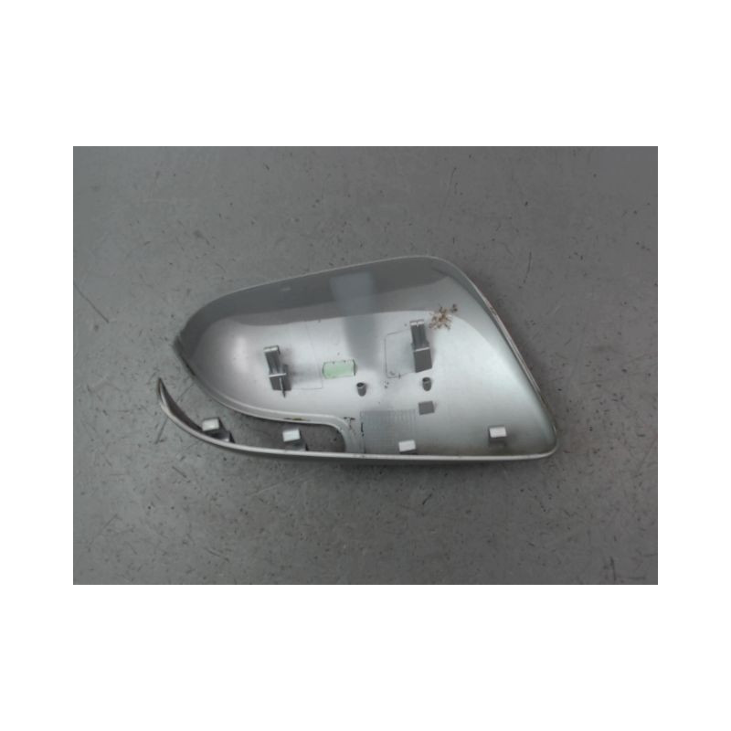 CARENAGE RETROVISEUR EXTERIEUR GAUCHE TOYOTA AURIS I Phase 2 2010-2012