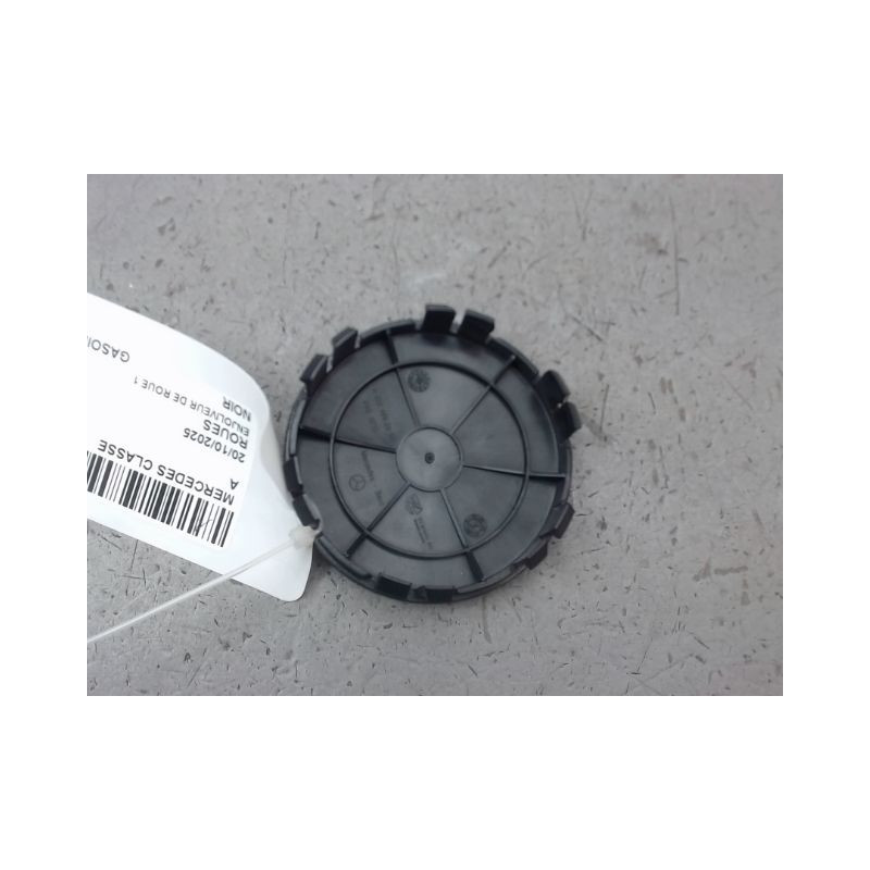 ENJOLIVEUR DE ROUE MERCEDES CLASSE A 2004-