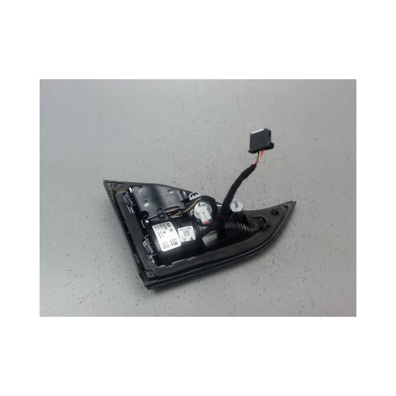 FEU ARRIERE INTERIEUR DROIT OPEL ZAFIRA 2006-