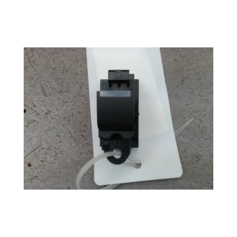 COMMANDE LEVE-GLACE PORTE ARG LAND ROVER RR EVOQUE
